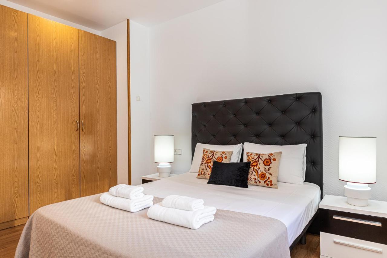 Waou Apartamentos En Sol Confort 8 Madrid Exterior photo